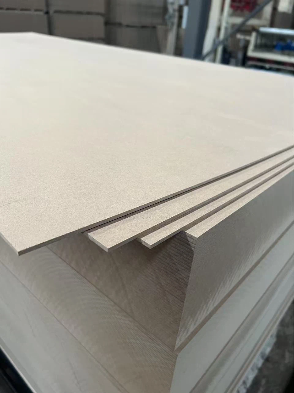 MDF / HDF vrata Velikost plošče 4 mm